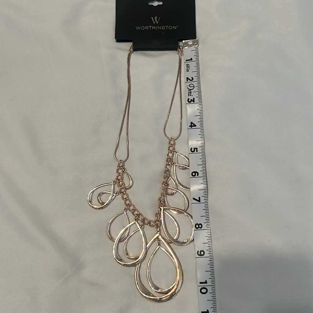 NWT Worthington rose gold colored teardrop loopy necklace - Picture 7 of 8
